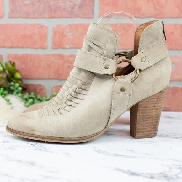 Seychelles Impossible Beige Suede Leather Harness Heeled Ankle Booties Size 10 - Picture 2 of 7